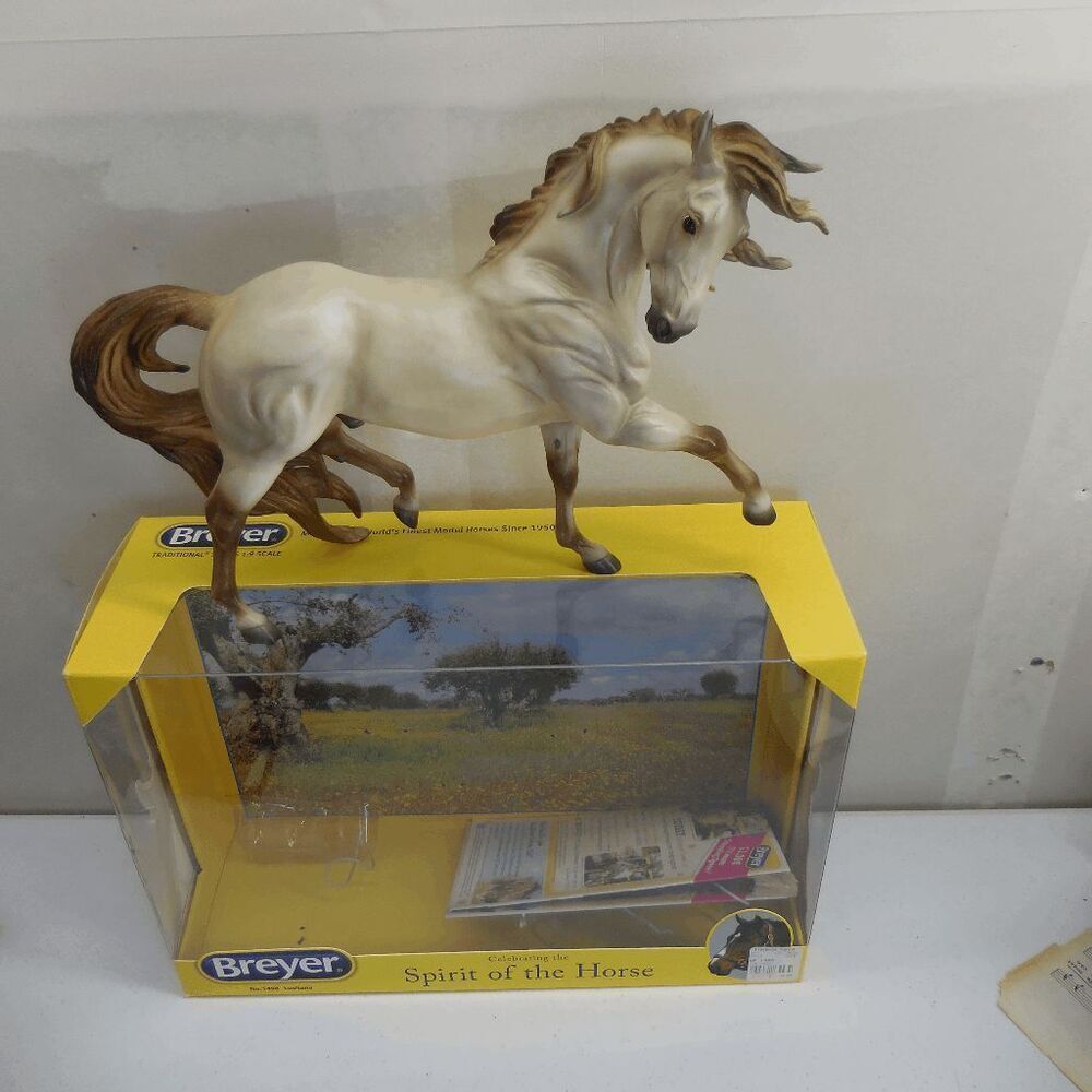 2014 Breyer Lusitano #1498 Spirit of the Horse Stallion‎ Red Roan Esprit NOB 1:9